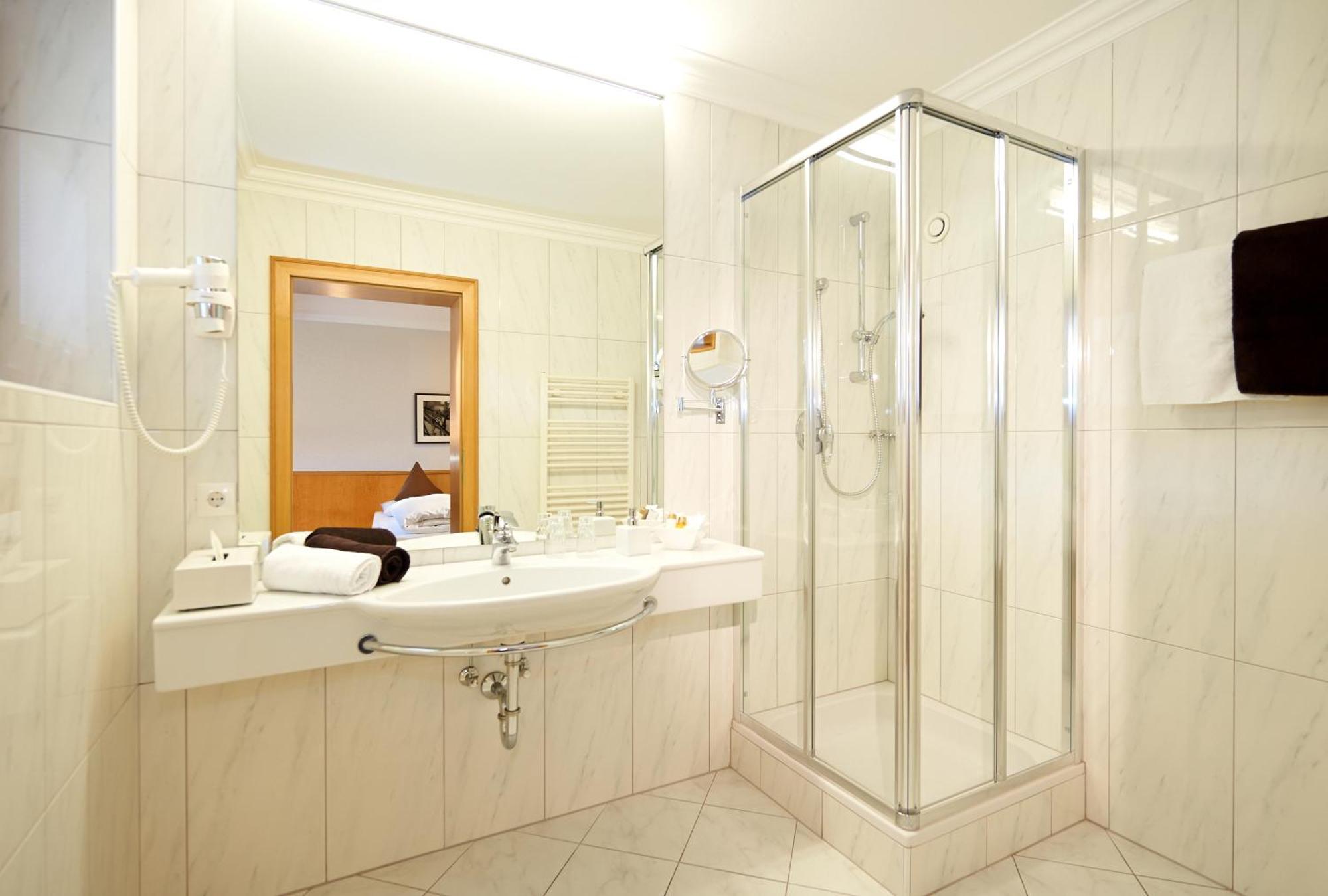 Hotel Waidmannsheil Flachau Phòng bức ảnh